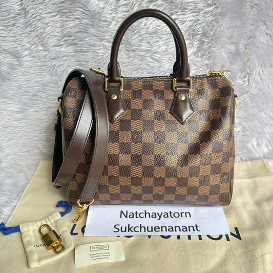 Beautiful Speedy 25 damier ebene Bandouliere in great condition with strap and dust bag and key set, beautiful condition, NO crack no tear (MB0127)