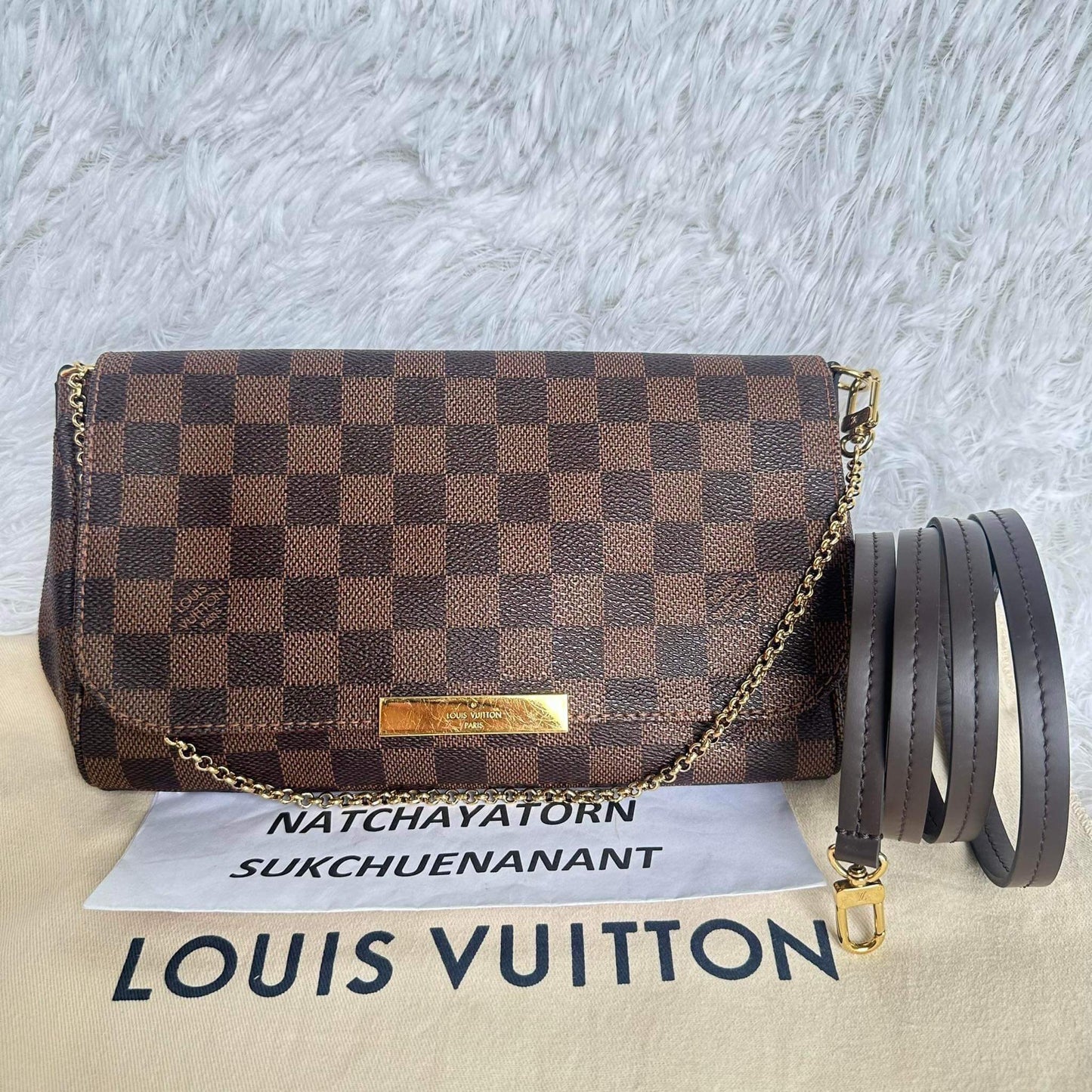 Favorite mm damier ebene in good condition with dust bag and strap in very nice condition (DU0159) This is very great bag!!!