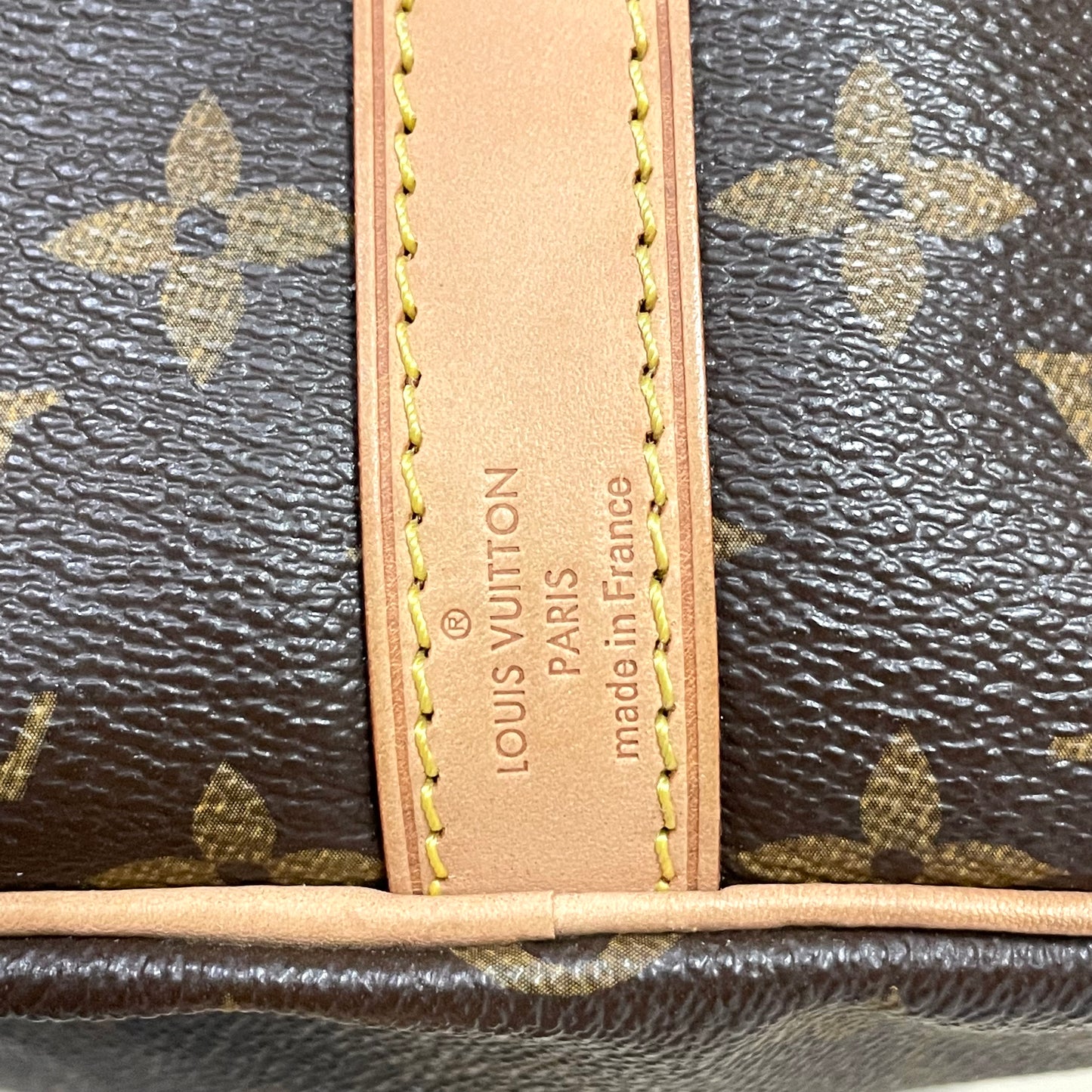 Authentic Speedy 30 Bandouliere monogram in great condition with dust bag and key set and (DU2193 date code)