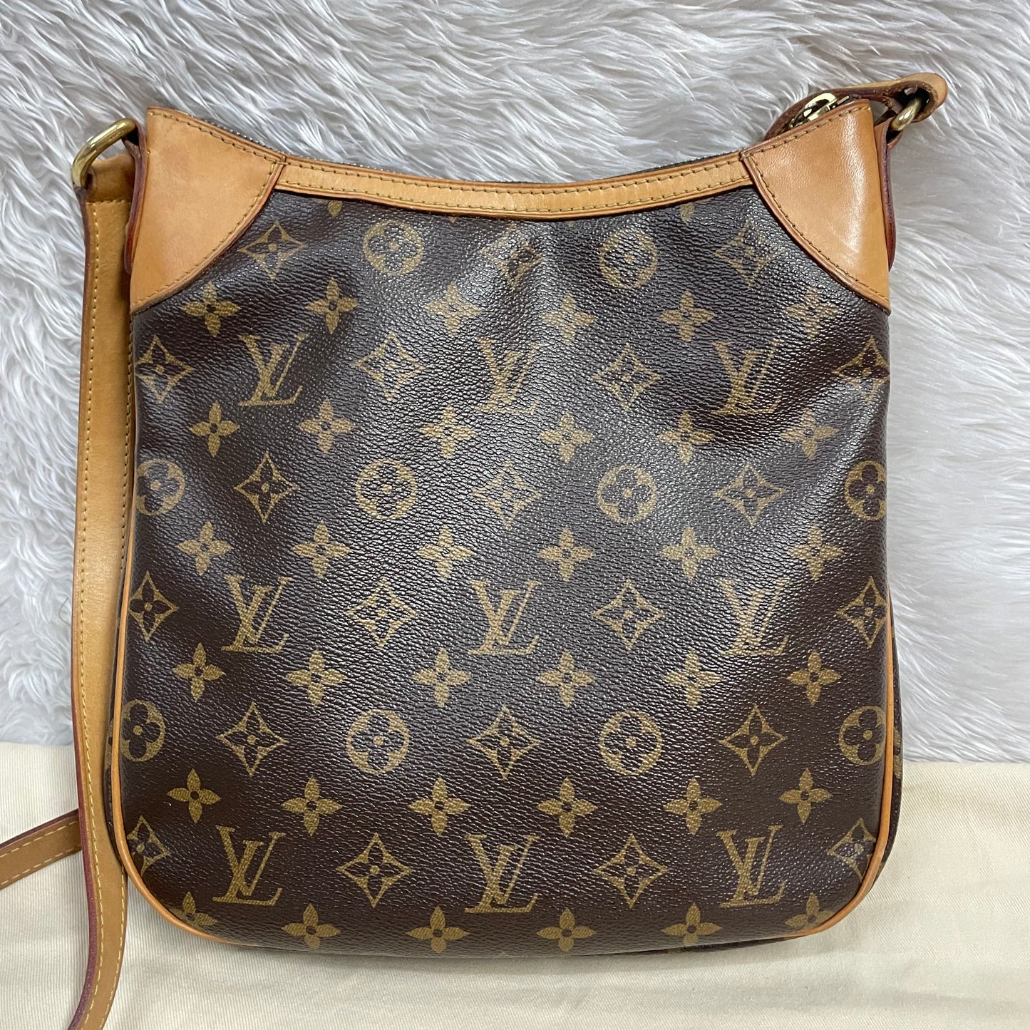 Authentic Odeon pm crossbody monogram in great condition with dust bag. NO crack no tear (SF2123) in very great great condition